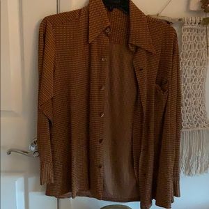 Men’s 70s style collared button down